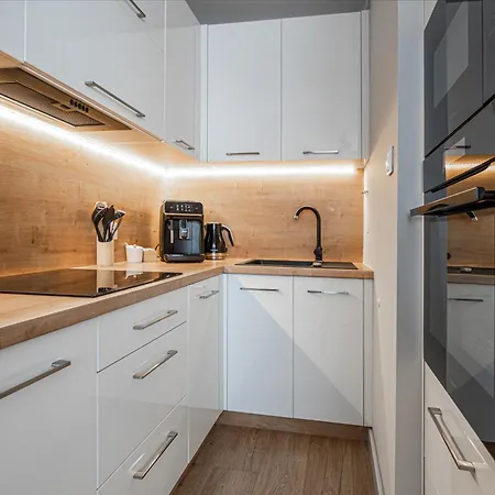 Avis Skwer Kosciuszki 48